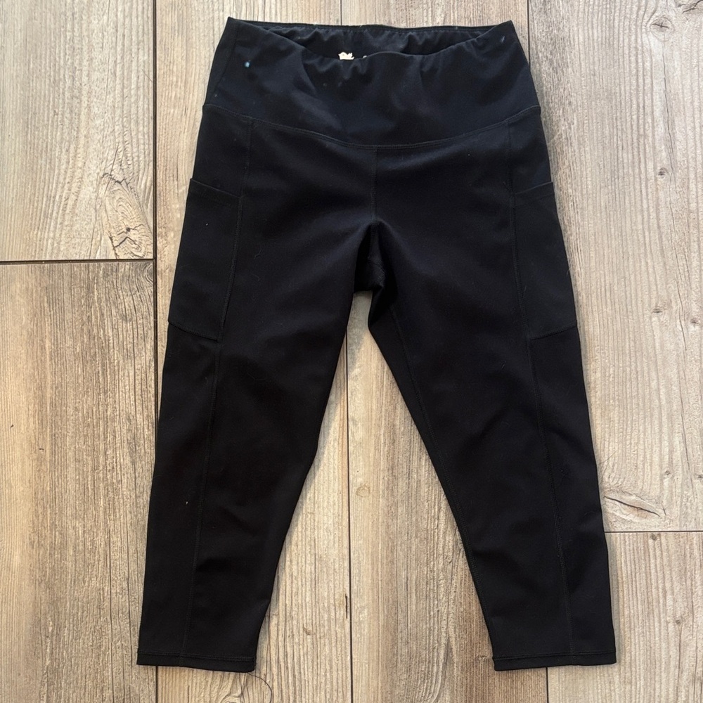 LUGA Black High-Waisted Leggings Womens Size Medium